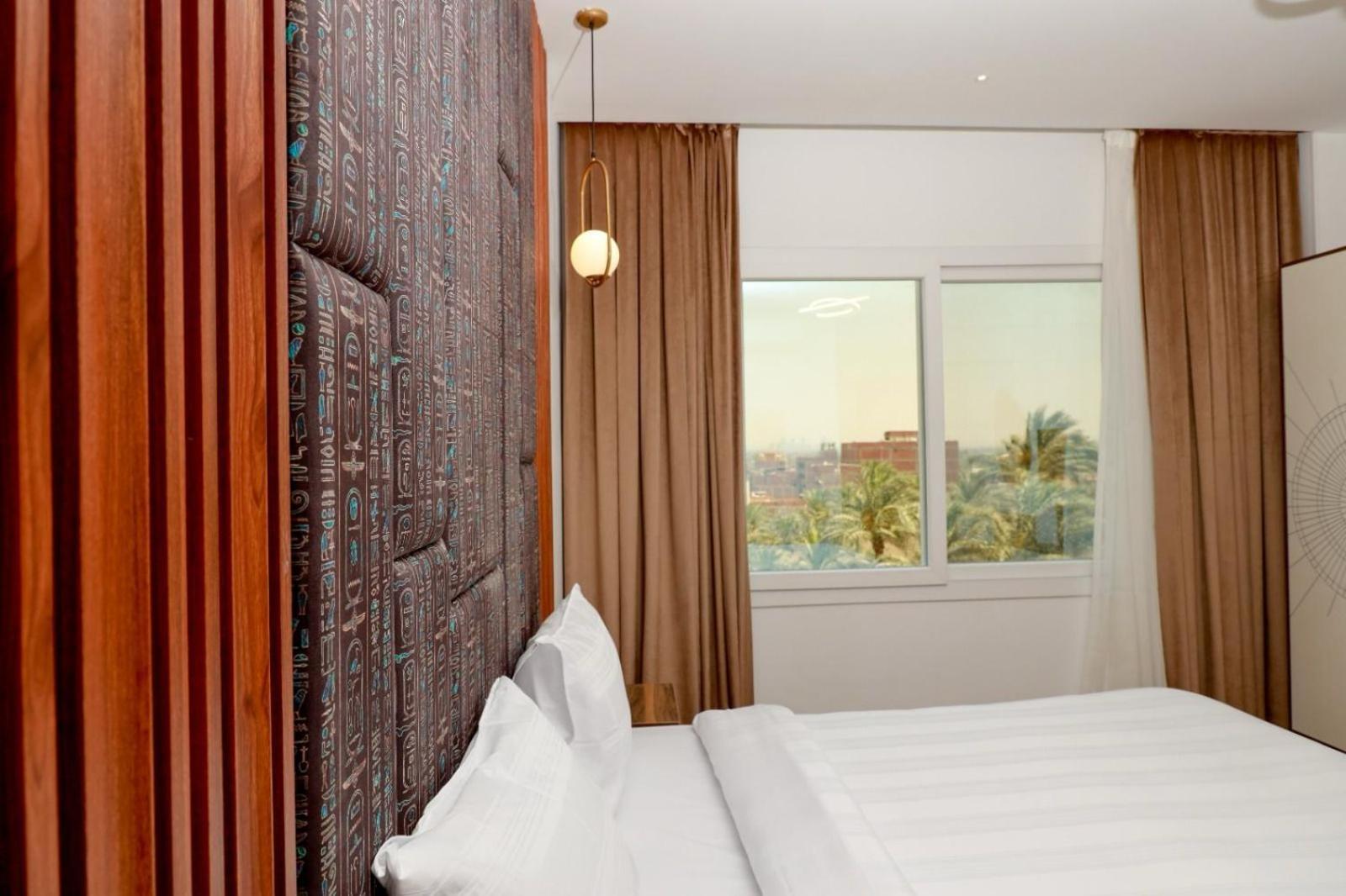 La Veranda Pyramids Boutique
